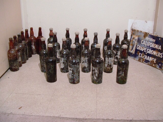 schoelerwine008.jpg  Zinfandel wine 1935