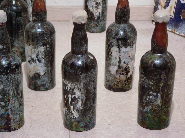 schoelerwineb013.jpg   Zinfandel Wine 1935